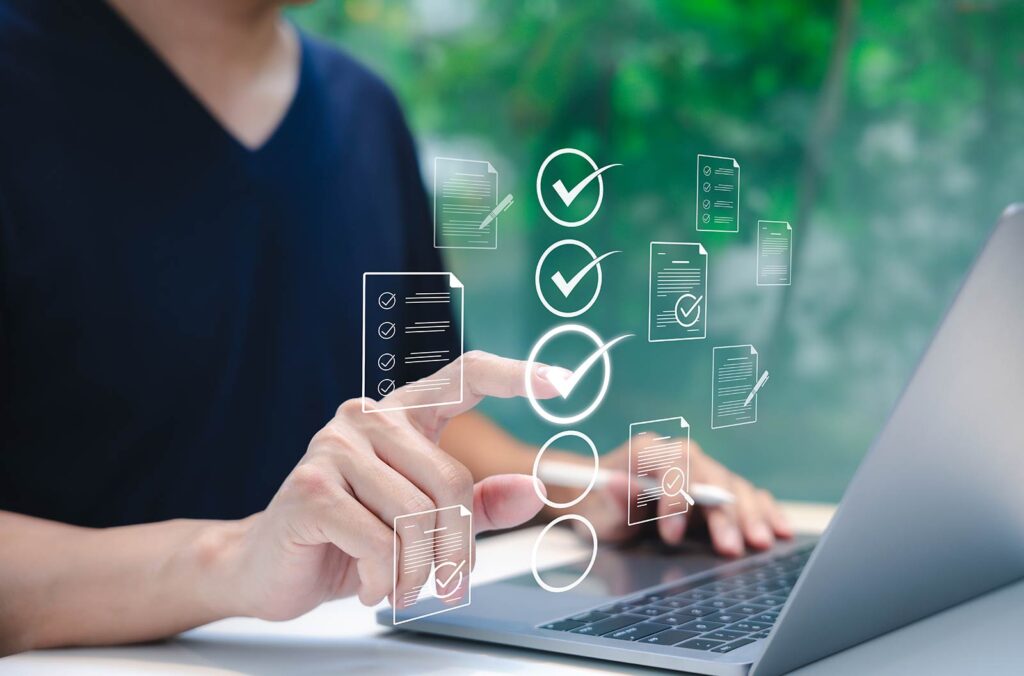 Bewerbungsprozess 1. Schritt Prüfung Unterlagen