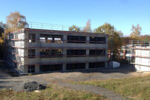 Unterrichtsgebäude und Aula Theo-Koch-Schule Grünberg