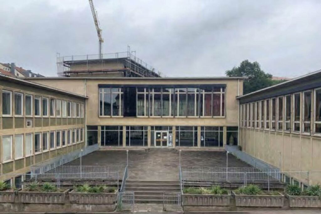 referenzen_Umnutzung-und-Sanierung-ehemalige-Mozartschule-Hufeisen-Würzburg