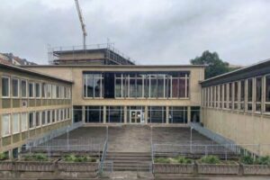 referenzen_Umnutzung-und-Sanierung-ehemalige-Mozartschule-Hufeisen-Würzburg