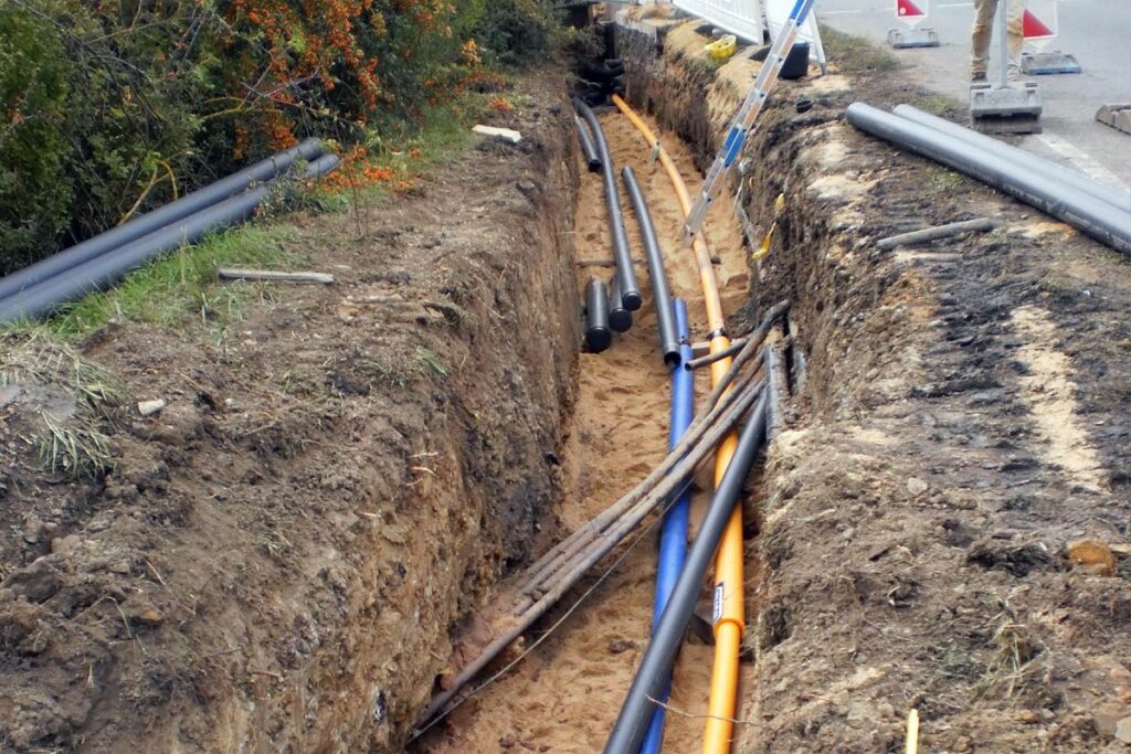 Gas- und Wasserleitung Wöllriederhof Würzburg-Rottendorf